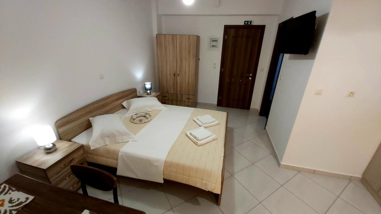 Nikko'S Apartments Elafonisos ภายนอก รูปภาพ